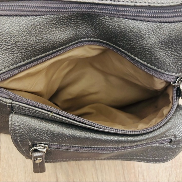 Croft & Barrow Metallic Silver Genuine Leather Shoulder Bag - Picture 4 of 14